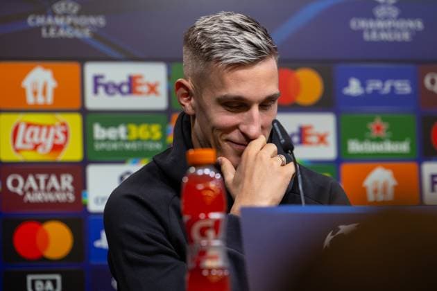 30 09 2025, Press conference for the UEFA Champions League match between Borussia Dortmund and Atletico Bilbao, Nico Schlotterbeck Borussia Dortmund smiles, Dortmund training ground Borussia Dortmund NRW Germany xRHR PHOTO DEx Copyright: DennisxEwert RHR-FOTOx RHR-FOTO DE