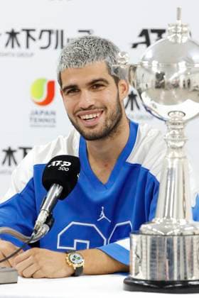 September 30, 2025, Tokyo, Japan: Carlos ALCARAZ speaks during a press conference, PK, Pressekonferenz after winning the singles final match at the Japan Open Tennis Championships at Ariake Colosseum in Tokyo. The tournament runs from September 22 to 30. Alcaraz defeated Taylor Fritz 6-4, 6-4. Tokyo Japan - ZUMAm191 20250930_aap_m191_051 Copyright: xRodrigoxReyesxMarinx