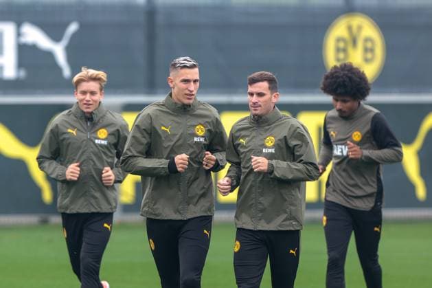 30 09 2025, Final training session for the UEFA Champions League match between Borussia Dortmund and Atletico Bilbao, f l Daniel Svensson Borussia Dortmund , Nico Schlotterbeck Borussia Dortmund , Pascal Groß Borussia Dortmund , Karim Adeyemi Borussia Dortmund , Dortmund training ground Borussia Dortmund NRW Germany xRHR PHOTO DEx Copyright: DennisxEwert RHR-FOTOx RHR-FOTO DE