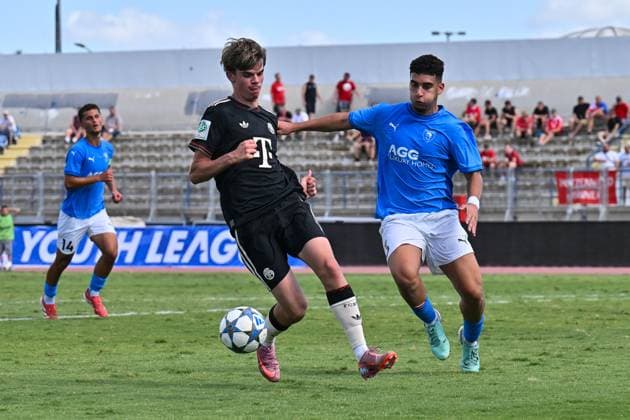 Uefa Youth League Paphos FC U19 FC Bayern München U19 30 09 2025 in duel Guido DELLA ROVERE FCB 9 and Panagiotis CHARALAMBOUS Paphos FC U19 3 duel UEFA Youth League Paphos FC U19 FC Bayern München U19 Stelios Kyriakides Stadium on 30 09 2025 Copyright: xBEAUTIFULxSPORTS Goldbergx