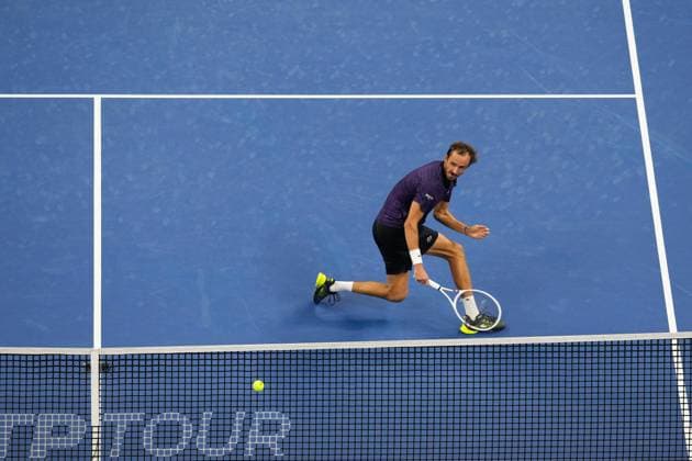 (250930) -- BEIJING, Sept. 30, 2025 -- Daniil Medvedev hits a return during the men s singles semifinal match between Daniil Medvedev of Russia and Learner Tien of the United States at 2025 China Open tennis tournament in Beijing, China, Sept. 30, 2025. ) (SP)CHINA-BEIJING-TENNIS-CHINA OPEN-MEN S SINGLES-SEMIFINALS (CN) NaxYuqi 