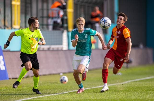 Football - UEFA Youth League - League Phase - Galatasaray A.Åž Under-19 s v Liverpool FC Under-19 s ISTANBUL, TURKEY - Tuesday, September 30, 2025: Liverpool s Oliver O Connor during the UEFA Youth League match between Galatasaray A.Åž. Under-19 s and Liverpool FC Under-19 s at the Esenler Stadium. (Photo by David Rawcliffe Propaganda) ISTANBUL Esenler Stadium MARMARA TURKEY  Copyright: xDavidxRawcliffex P2025-09-30-Galatasaray_U19_Liverpool_U19-33
