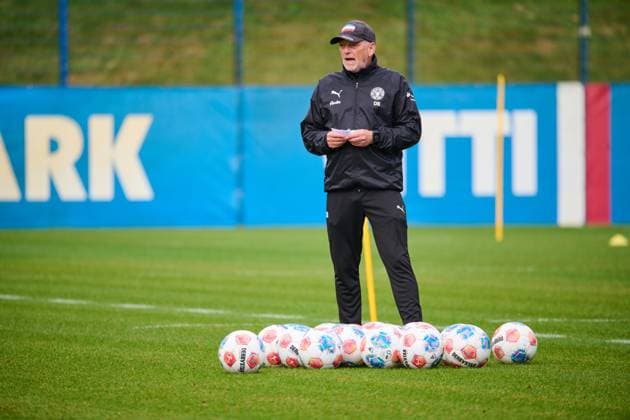 30 09 2025, Football, Men, 2 BL, Season 2025 2026, Training Holstein Kiel Co Coach Dirk Bremser Kiel, Projensdorf Projensdorf, Training ground, Kuns Schleswig Holstein Germany