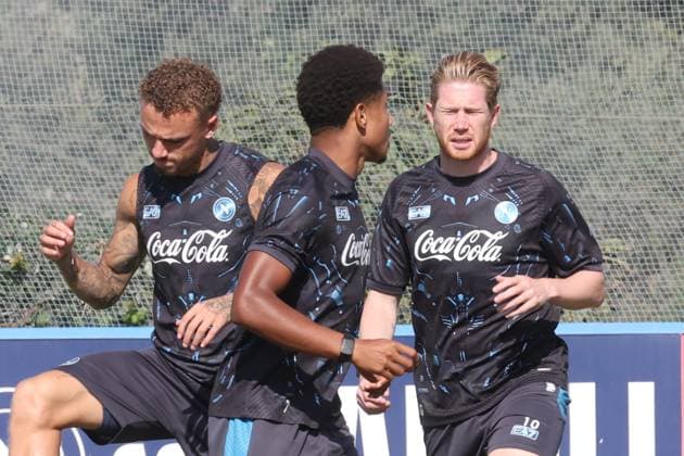 SSC Napoli Training Session And press conference, PK, Pressekonferenz - UEFA Champions League 2025 26 League Phase MD2 Kevin De Bruyne of Napoli participates in a training session of the UEFA Champions League 2025 26 League Phase at the Napoli training center in Castel Volturno, Italy, on September 30, 2025. Castel Volturno Napoli Italy  Copyright: xCiroxDexLucax originalFilename:deluca-sscnapol250930_npqHJ.jpg