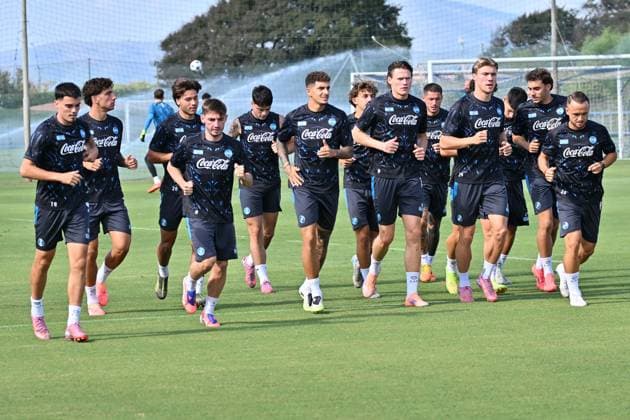 Foto IPP Felice De Martino Napoli 30 09 2025 Calcio Allenamento Napoli pre gara Champions League con lo Sporting Lisbona Italy Photo Press World Copyright Napoli italy Italia ITALY  Copyright: xR4924_italyphotopressx