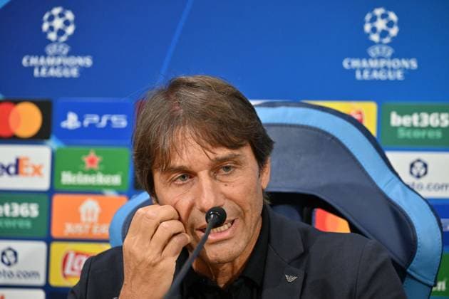Foto IPP Felice De Martino Napoli 30 09 2025 Calcio Conferenza stampa pre gara Champions League con lo Sporting Lisbona Nella foto: Antonio Conte Italy Photo Press World Copyright Napoli italy Italia ITALY  Copyright: xR4924_italyphotopressx