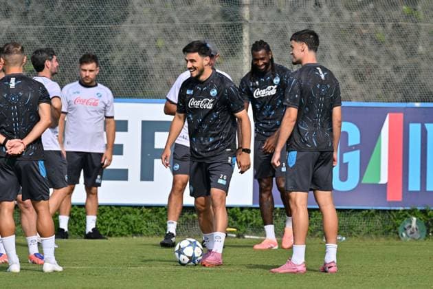 Foto IPP Felice De Martino Napoli 30 09 2025 Calcio Allenamento Napoli pre gara Champions League con lo Sporting Lisbona Nella foto: Eljif Elmas Italy Photo Press World Copyright Napoli italy Italia ITALY  Copyright: xR4924_italyphotopressx