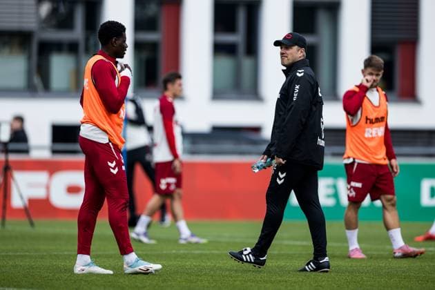 Training 1 FC Köln 30 09 2025 Lukas Kwasniok Coach 1 FC Köln Training 1 FC Köln Geissbockheim, 30 09 2025 Copyright: xBEAUTIFULxSPORTS Wunderlx