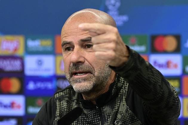 LEVERKUSEN - PSV Eindhoven coach Peter Bosz during the press conference, PK, Pressekonferenz before the Champions League match against Bayer Leverkusen. ANP OLAF KRAAK xVIxANPxSportx xxANPxIVx 537952804 originalFilename: 537952804.jpg