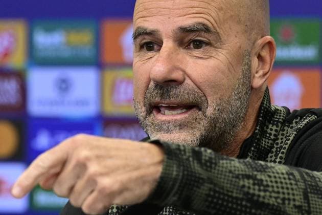 LEVERKUSEN - PSV Eindhoven coach Peter Bosz during the press conference, PK, Pressekonferenz before the Champions League match against Bayer Leverkusen. ANP OLAF KRAAK xVIxANPxSportx xxANPxIVx 537953417 originalFilename: 537953417.jpg