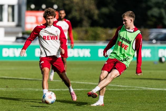 Training 1 FC Köln 30 09 2025 duel Luca Waldschmidt 1 FC Köln, 7 , Isak Johannesson 1 FC Köln, 18 Training 1 FC Köln Geissbockheim, 30 09 2025 Copyright: xBEAUTIFULxSPORTS Wunderlx