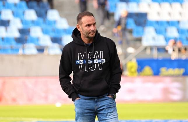 30 09 2025, Football, Men, 3 League, Season 2025 2026, 1 FC Saarbrücken MSV Duisburg, Coach Dietmar Hirsch MSV Duisburg Saarbrücken Ludwigsparkstadion Saarland Germany EN Copyright: xFabianxKleerx