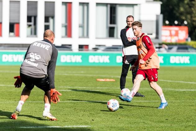Training 1 FC Köln 30 09 2025 duel Matthias Köbbing 1 FC Köln, 44 , Florian Kainz 1 FC Köln, 11 Training 1 FC Köln Geissbockheim, 30 09 2025 Copyright: xBEAUTIFULxSPORTS Wunderlx