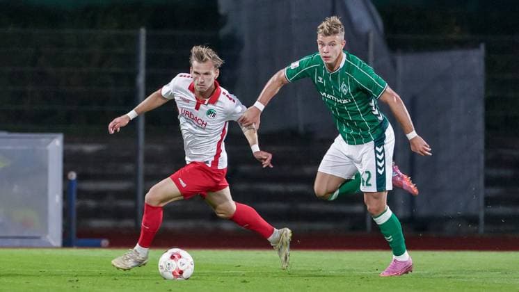 from left Luca Menke VfB Lübeck, 5 and Keke Topp SV Werder Bremen II, 42 in duel, duel, dynamics, action, action, match scene, 30 09 2025, Bremen Germany , Football, Regionalliga Nord, SV Werder Bremen II VfB Lübeck xobx