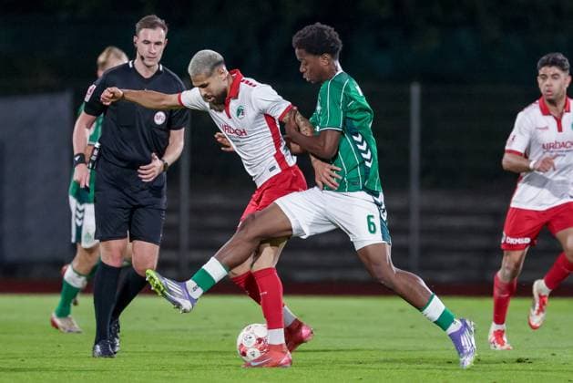 from left Mikail Polat VfB Lübeck, 8 and Wesley Adeh SV Werder Bremen II, 6 in duel, duel, dynamics, action, action, match scene, 30 09 2025, Bremen Germany , Soccer, Regionalliga Nord, SV Werder Bremen II VfB Lübeck xobx