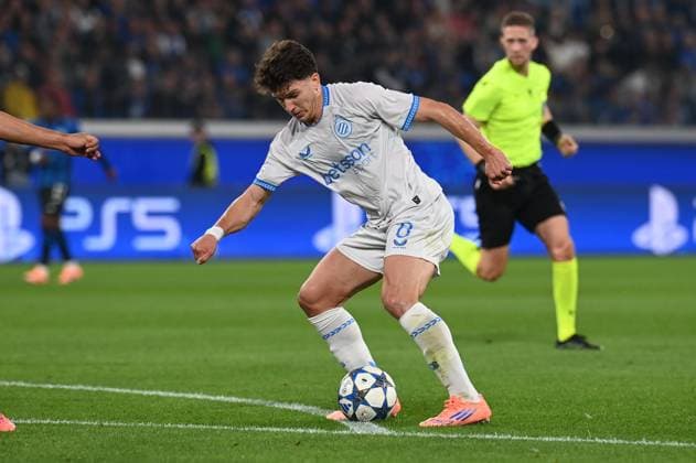 Christos Tzolis (Club Brugge) in action during Atalanta BC vs Club Brugge KV, UEFA Champions League football match in Bergamo, Italy, September 30 2025  Copyright: xGianlucaxRicci IPAxSportx xipa-agency.netx xx IPA_65969514 IPA_Agency_IPA65969514