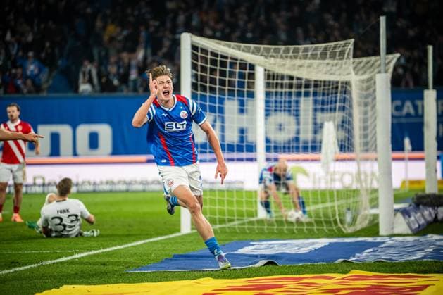 Rostock, Germany 30 September 2025 3 Liga 2025 2026 FC Hansa Rostock vs FC Energie Cottbus In the picture Ryan Naderi Hansa Rostock cheers after his goal to 1 1 DFB regulations prohibit any use of photographs as image sequences and or quasi video Copyright: xFotostandx xVoelkerx