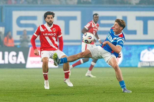 left Tolcay Cigerci FCE vs Ryan Naderi Rostock GER, FC Hansa Rostock vs FC Energie Cottbus, Football, Men, 3 Liga, 09 Matchday, Match time 2025 2026, 30 09 2025 Rostock Ostseestadion Mecklenburg Vorpommern Germany