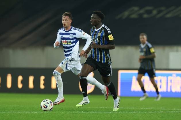 Sport, Football, 3 Liga Season 2025 2026 9 Matchday 1 FC Saarbrücken MSV Duisburg 30 09 2025, Ludwigsparkstadion Abdoulaye Kamara Saarbrücken, 15 Saarbrücken Ludwigsparkstadion Saarland Germany
