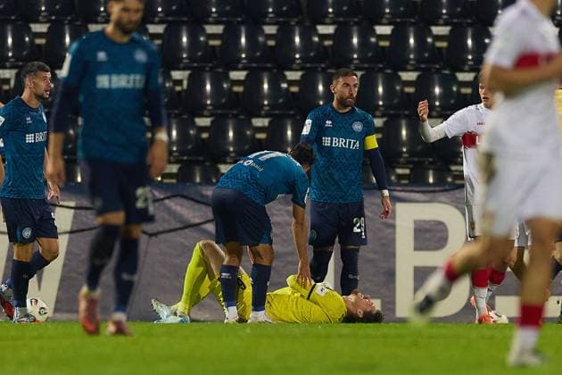 Florian Stritzel SV Wehen Wiesbaden, 16 injured on the ground GER, VfB Stuttgart II vs SV Wehen Wiesbaden, Football, Men, 3 Liga, Matchday 9, Season 2025 2026, 30 09 2025 GER, VfB Stuttgart II vs SV Wehen Wiesbaden, Football, Men, 3 Liga, Matchday 9, Season 2025 2026, 30 09 2025 Aspach Copyright: xEibner-Pressefoto GeraldxOelze-dx EP_ODS