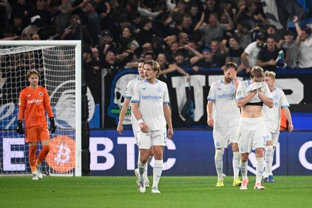 Atalanta v Club Brugge - UEFA Champions League BERGAMO, ITALY - SEPTEMBER 30 : Sandra Cisse midfielder of Club Brugge:, Mechele Brandon defender of Club Brugge and Vermant Romeo forward of Club Brugge look dejected during the UEFA Champions League 2025 26 League Phase MD2 match between Atalanta and Club Brugge on September 30, 2025 in Bergamo, Italy, 30 09 2025 Bergamo Italy  Copyright: xPeterxDexVoechtx