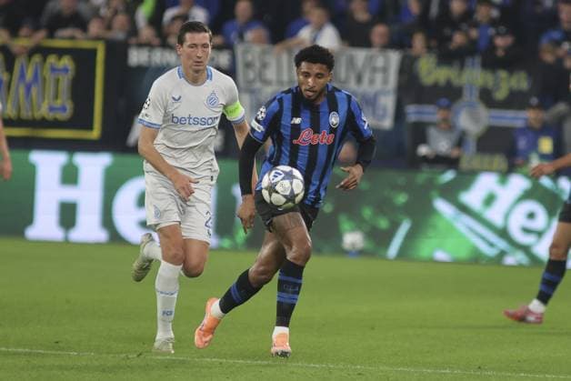 CALCIO - UEFA Champions League - Atalanta BC vs Club Brugge KV Ederson Jose Dos Santos Lourenco da Silva Ederson of Atalanta BC play the ball during Atalanta BC vs Club Brugge, Chanpions League 2025-26 League phase, Matchday 2Â°, game at New Balance Arena in Bergamo (BG), Italy, on September 30, 2025. Bergamo Italy  Copyright: xIPAxSport ABACAx