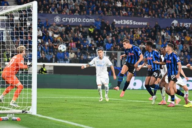 CALCIO - UEFA Champions League - Atalanta BC vs Club Brugge KV Mario Pasalic (Atalanta Bc) head kick scoaring a goal during Atalanta BC vs Club Brugge KV, UEFA Champions League football match in Bergamo, Italy, September 30 2025 Bergamo Italy  Copyright: xIPAxSport ABACAx