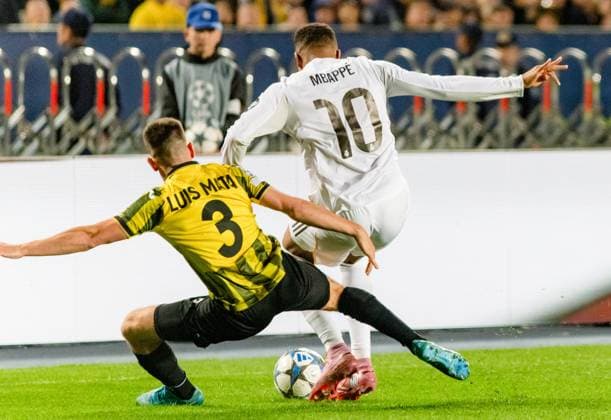 KAZAKHSTAN, ALMATY - SEPTEMBER 30, 2025: FC Kairatâ€™s Luis Mata (L) and Real Madridâ€™s Kylian Mbappe in a 2025-26 UEFA Champions League League Phase Matchday 2 football match between FC Kairat and Real Madrid at Central Stadium. Alikhan Sariyev TASS  84469744
