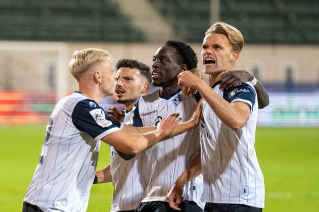 Germany Soccer 3 Liga, Matchday 9 2025 2026, TSV Havelse Waldhof Mannheim on 30 09 in Hannover Eilenriede Stadion Goal celebration to 2 3 by Nicklas Shipnoski Waldhof Mannheim 7 Copyright: xSvenxHeidmannx