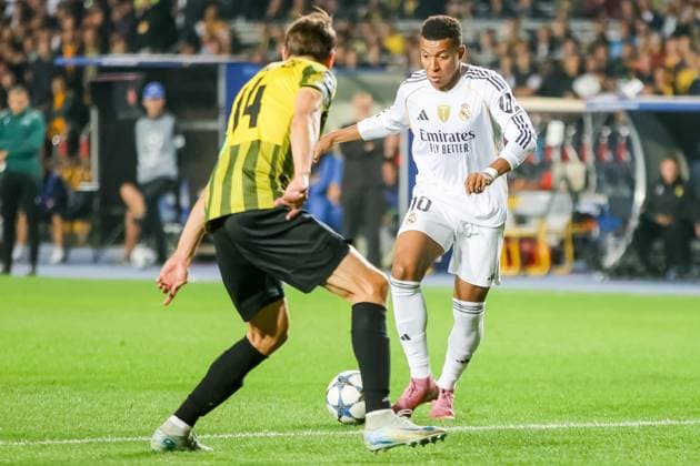 KAZAKHSTAN, ALMATY - SEPTEMBER 30, 2025: FC Kairat™s Alexander Martynovich (L) and Real Madrid™s Kylian Mbappe in a 2025-26 UEFA Champions League League Phase Matchday 2 football match between FC Kairat and Real Madrid at Central Stadium 2025-26 UEFA Champions League: FC Kairat 0 - 5 Real Madrid  - ZUMAt113 20250930_zaa_t113_453 Copyright: xAlikhanxSariyevx