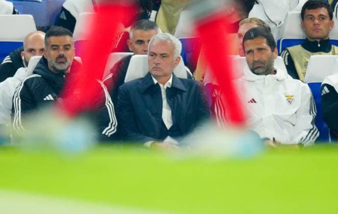 Benfica Head Coach Jose Mourinho Chelsea v Benfica, UEFA Champions League, Group Stage, Football, Stamford Bridge, London, UK - 30 Sep 2025London Stamford Bridge United Kingdom EDITORIAL USE ONLY No use with unauthorised audio, video, data, fixture lists, club league logos or live services. Online in-match use limited to 120 images, no video emulation. No use in betting, games or single club league player publications.  Copyright: xJavierxGarcia Shutterstockx 15504031af