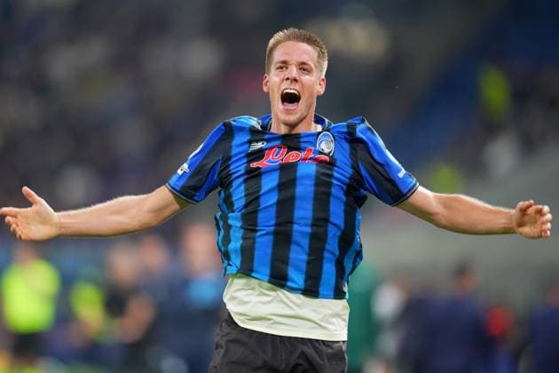Atalanta s Mario Pasalic celebrates after scoring goal 2-1 during the Uefa Champions League soccer match between Atalanta and Club Brugge at the New Balance Stadium in Bergamo , north Italy - Tuesday, September 30 , 2025. - Soccer .  Copyright: xSpada LaPressex