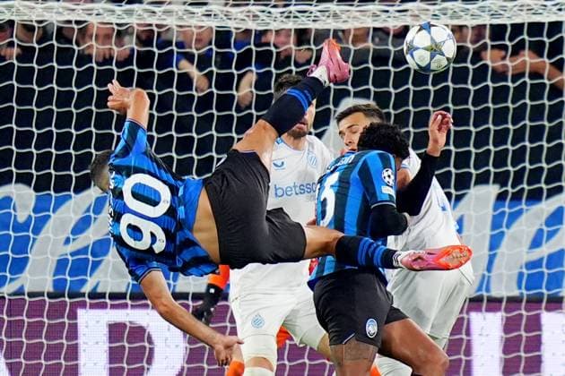 Atalanta s Nikola Krstovic during the Uefa Champions League soccer match between Atalanta and Club Brugge at the New Balance Stadium in Bergamo , north Italy - Tuesday, September 30 , 2025. - Soccer .  Copyright: xSpada LaPressex