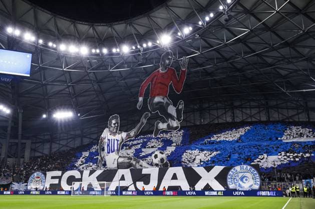 MARSEILLE - Olympique Marseille fans hold a banner against Ajax during the UEFA Champions League match between Olympique Marseille and Ajax at the Stade Velodrome on September 30, 2025, in Marseille, France. ANP MAURICE VAN STEEN xVIxANPxSportx xxANPxIVx 537968707 originalFilename: 537968707.jpg