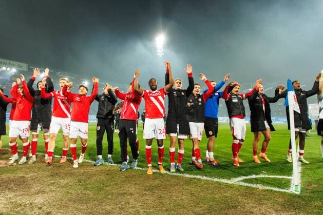 Victory celebration Cottbus in front of the guest block GER, FC Hansa Rostock vs FC Energie Cottbus, Football, Men, 3 Liga, 09 Matchday, Season 2025 2026, 30 09 2025 Rostock Ostseestadion Mecklenburg Vorpommern Germany