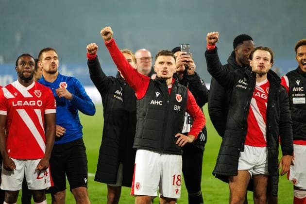 Victory celebration and joy after the game in the middle Erik Engelhardt FCE GER, FC Hansa Rostock vs FC Energie Cottbus, Football, Men, 3 League, 09 Matchday, Season 2025 2026, 30 09 2025 Rostock Ostseestadion Mecklenburg Vorpommern Germany