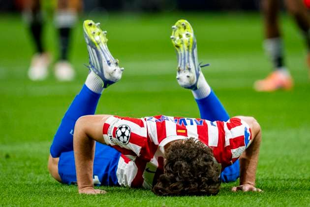 Atletico de Madrid v Eintracht Frankfurt - UEFA Champions League 2025 26 League Phase MD2 Julian Alvarez of Atletico de Madrid looks disappointed after missing a goal during the UEFA Champions League 2025 26 League Phase MD2 match between Atletico de Madrid and Eintracht Frankfurt at Estadio Riyadh Air Metropolitano on September 30, 2025 in Madrid, Spain. Madrid Estadio Riyadh Air Metropolitano Madrid Spain Copyright: xAlbertoxGardinx AGardin_20250930_Foot_Cha_AtlMad_EinFra_1570
