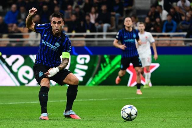 Inter Milan vs Slavia Prague - UEFA Champions League MILAN, ITALY - SEPTEMBER 30: Lautaro Martinez of Inter Milan scores his team first goal during the UEFA Champions League football match Inter Milan vs Slavia Prague at San Siro Stadium in Milan, Italy on September 30, 2025 Piero Cruciatti Anadolu Milano Italy. Editorial use only. Please get in touch for any other usage.  Copyright: x2025xAnadoluxPieroxCruciattix