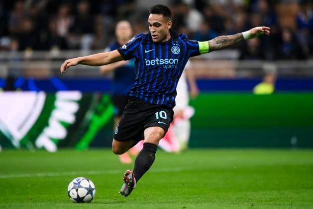 FC Internazionale v SK Slavia Praha - UEFA Champions League Lautaro Martinez of FC Internazionale scores the opening goal during the UEFA Champions League 2025 26 league phase football match between FC Internazionale and SK Slavia Praha. Milan Italy Copyright: xNicolòxCampox