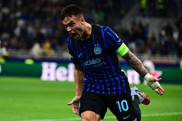 Inter Milan vs Slavia Prague - UEFA Champions League MILAN, ITALY - SEPTEMBER 30: Lautaro Martinez of Inter Milan celebrates after scoring his team first goal during the UEFA Champions League football match Inter Milan vs Slavia Prague at San Siro Stadium in Milan, Italy on September 30, 2025 Piero Cruciatti Anadolu Milano Italy. Editorial use only. Please get in touch for any other usage.  Copyright: x2025xAnadoluxPieroxCruciattix