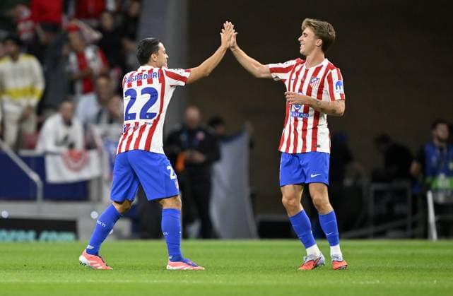 Atletico Madrid v Eintracht Frankfurt - UEFA Champions League MADRID, SPAIN - SEPTEMBER 30: Giacomo Raspadori (22) of Atletico Madrid celebrates after scoring a goal with his teammates during the UEFA Champions League week 2 match between Atletico Madrid and Eintracht Frankfurt at Riyadh Air Metropolitano Stadium, in Madrid, Spain on September 30, 2025. Burak Akbulut Anadolu Madrid Spain. Editorial use only. Please get in touch for any other usage.  Copyright: x2025xAnadoluxBurakxAkbulutx