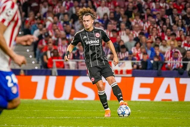 UEFA Champions League 2025 26, Matchday 2 Atletico Madrid vs Eintracht Frankfurt Riyadh Air Metropolitano Madrid, Spain Arthur Theate Eintracht Frankfurt, 3 Copyright: xJOERANxSTEINSIEKx