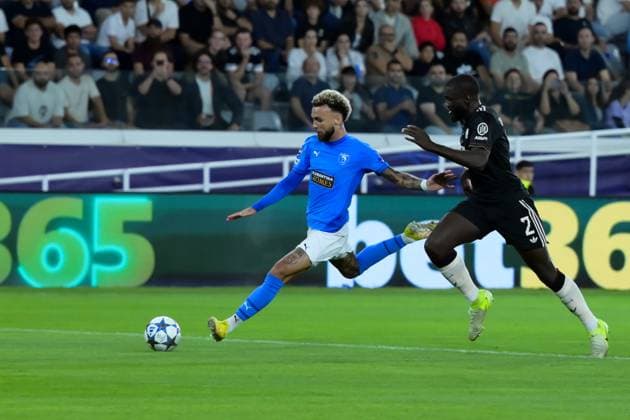 September 30, 2025, Limassol, Limassol, Cyprus: JAJA 11 of Pafos FC and DAYOT UPAMECANO 2 of Bayern compets for the ball during the UEFA Champions Leadue phase matchday 2 game betwwen Pafos FC and Bayern Munchen FC at Alphamega Stadium in Limassol,Cyprus on 30 of September 2025 Limassol Cyprus - ZUMAk195 20250930_znp_k195_002 Copyright: xXenophonxKarakalosx