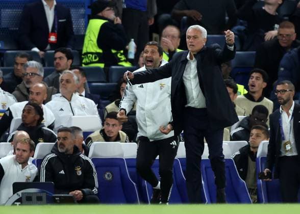 London, England, 30th September 2025. Jose Mourinho manager of Benfica during the Chelsea vs Benfica UEFA Champions League match at Stamford Bridge, London. Picture credit should read: David Klein Sportimage EDITORIAL USE ONLY. No use with unauthorised audio, video, data, fixture lists, club league logos or live services. Online in-match use limited to 120 images, no video emulation. No use in betting, games or single club league player publications. SPI_024_DK_Chelsea_Benfica SPI-4176-0021