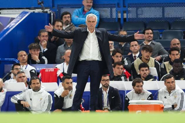 Chelsea gegen Benfica 30. September 2025, London UEFA Champions League Chelsea gegen SL Benfica Benfica-Cheftrainer Jose Mourinho Foto Charlotte Wilson Abseits London UK  Copyright: xCharlottexWilsonx xOffsidexOffside