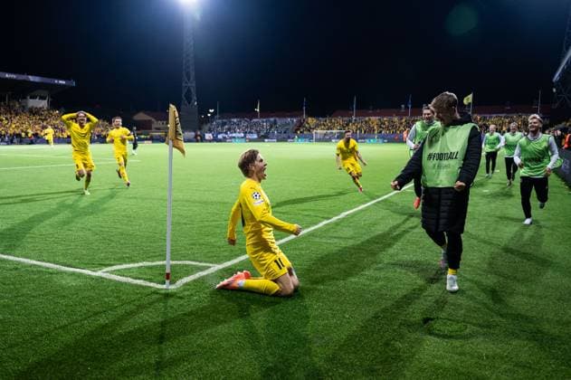 250930 Jens Petter Hauge of Bodo Glimt celebrates after 2 0 during the UEFA Champions League football match between Bodo Glimt and Tottenham on September 30, 2025 in Bodo Photo Marius Simensen BILDBYRAN COP 238 MM0044 bbeng football fotball fotboll soccer uefa champions league mesterligaen bodo glimt tottenham hotspur spurs jubel  Copyright: MARIUSxSIMENSEN BB250930ZZ005