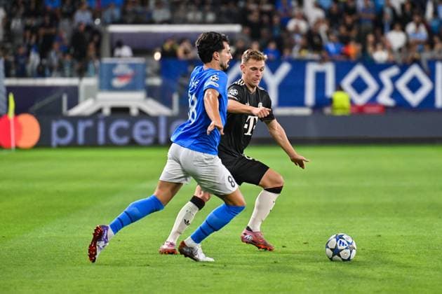 UEFA Champions League Paphos FC FC Bayern Munich 30 09 2025 in duel PEPE Paphos FC 88 and Joshua KIMMICH FC Bayern Muenchen 6 duel UEFA Champions League Paphos FC FC Bayern Munich Alphamega Stadium on 30 09 2025 Copyright: xBEAUTIFULxSPORTS Goldbergx