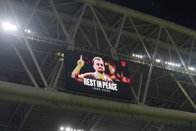 Galatasaray v Liverpool - UEFA Champions League ISTANBUL, TURKIYE - SEPTEMBER 30: Scoreboard displays a condolence message for Diogo Jota who died in a car accident back in July, during the UEFA Champions League week 2 match between Galatasaray and Liverpool at RAMS Park in Istanbul, Turkiye, on September 30, 2025. Hakan Akgun Anadolu Istanbul Turkey. Editorial use only. Please get in touch for any other usage.  Copyright: x2025xAnadoluxHakanxAkgunx