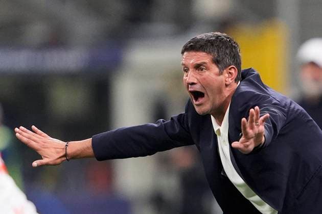Inter MilanÕs head coach Cristian Chivu during the Uefa Champions League soccer match, between Inter and Salvia Prague at the San Siro Stadium in Milan, Italy - League phase Matchday 2 - September 30, 2025. - Soccer  Copyright: xFabioxFerrari LaPressex