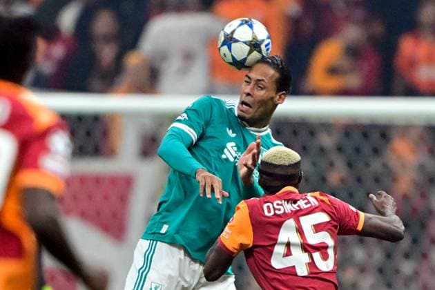 Galatasaray v Liverpool - UEFA Champions League ISTANBUL, TURKIYE - SEPTEMBER 30: Victor Osimhen of Galatasaray in action against Virgil Van Dijk of Liverpool during the UEFA Champions League week 2 match between Galatasaray and Liverpool at RAMS Park in Istanbul, Turkiye, on September 30, 2025. Serhat Cagdas Anadolu Istanbul Turkey. Editorial use only. Please get in touch for any other usage.  Copyright: x2025xAnadoluxSerhatxCagdasx